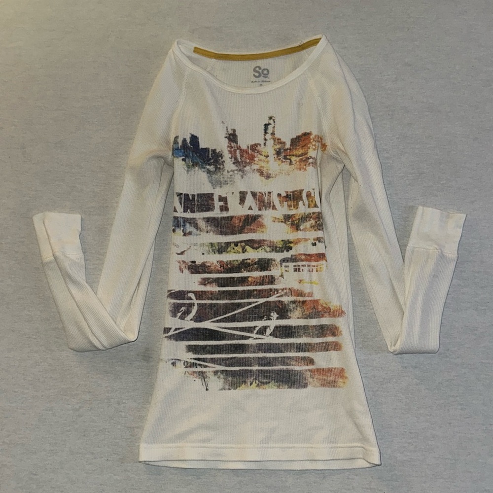Womens Size Medium SO Thermal Top.